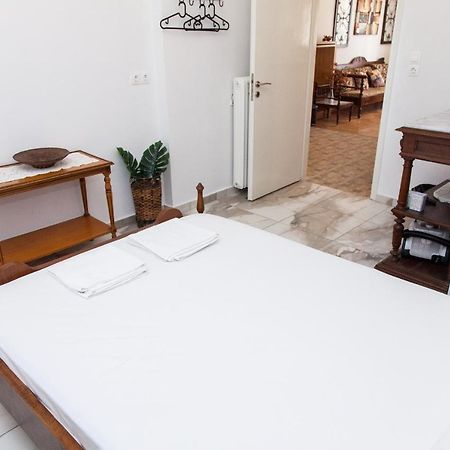 Beautiful Apartment In Pagkrati -Gtd95601 Atenas Exterior foto
