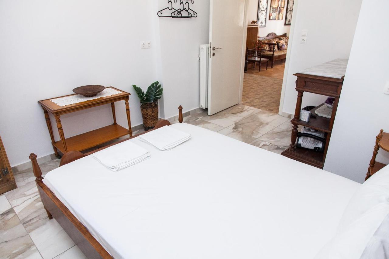 Beautiful Apartment In Pagkrati -Gtd95601 Atenas Exterior foto