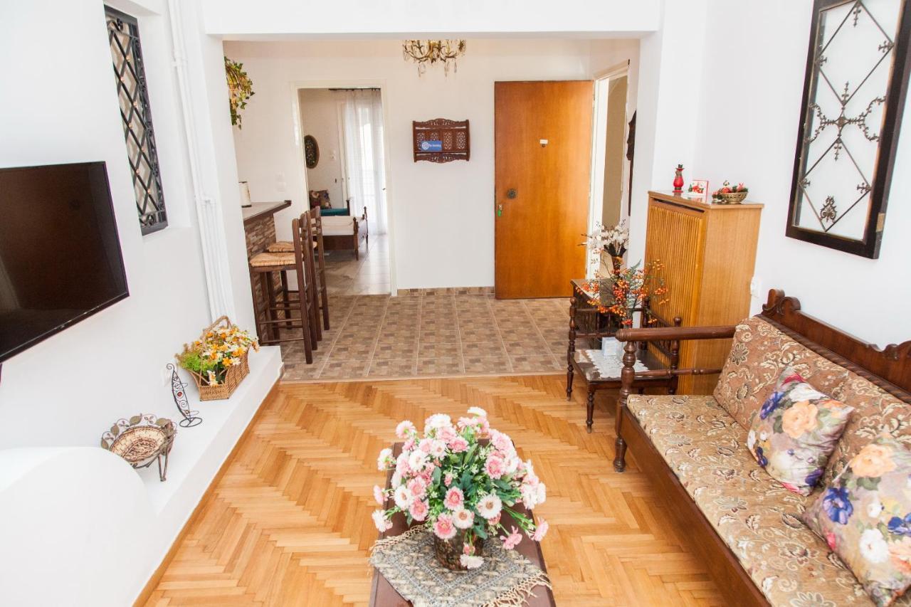 Beautiful Apartment In Pagkrati -Gtd95601 Atenas Exterior foto